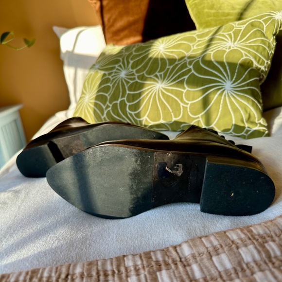 Coclico Arne Leather Bootie - Picture 5 of 9